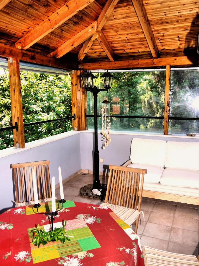 Steinturm Mit Dach-Terrasse Zwischen Fluss, Meer Und Gebirge- Spiti Pirgos Paralia Sergoulas Esterno foto
