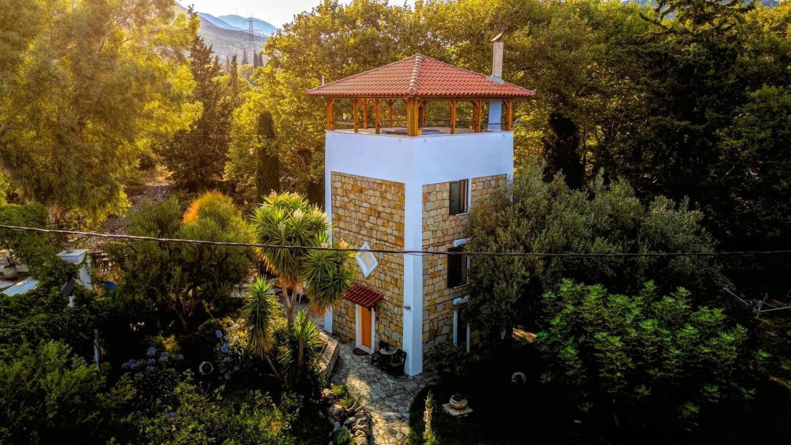 Steinturm Mit Dach-Terrasse Zwischen Fluss, Meer Und Gebirge- Spiti Pirgos Paralia Sergoulas Esterno foto